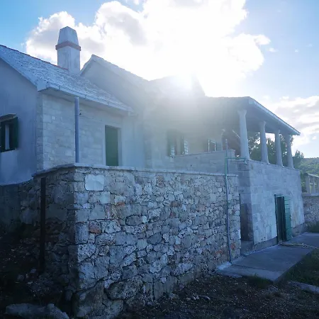 Vacation House, Parking Included, Lovrecina