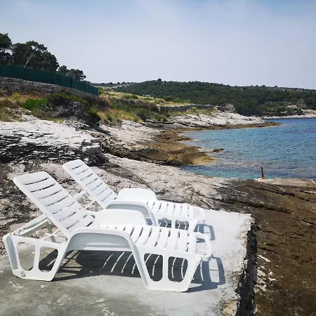 Vacation House, Parking Included, Lovrecina * Postira