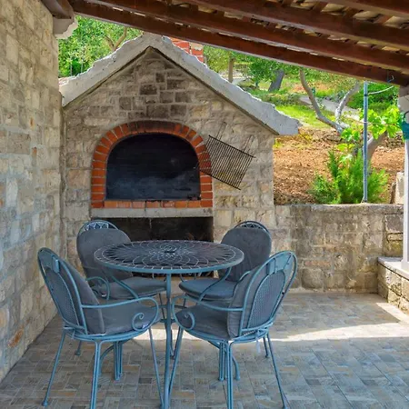 Vacation House, Parking Included, Lovrecina Holiday home *