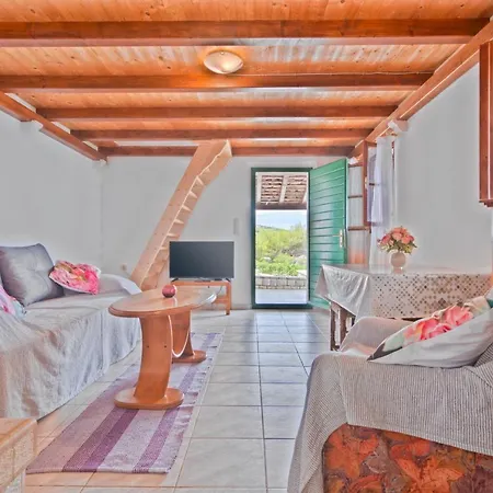 Vacation House, Parking Included, Lovrecina Holiday home *