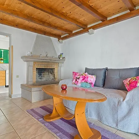 Vacation House, Parking Included, Lovrecina Сasa de vacaciones Postira
