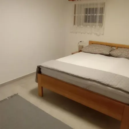 Vacation House, Parking Included, Lovrecina Postira